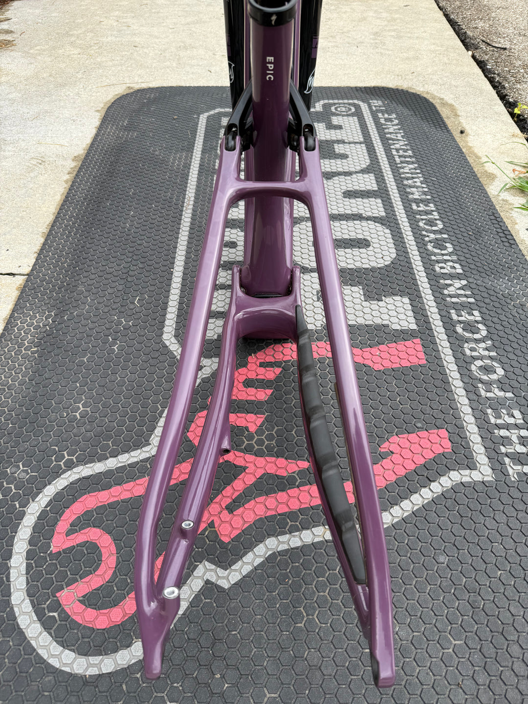 USED Specialized Epic 8 Evo Frameset Small Gloss Cast Lilac / Dune White The Bicycle Station The Bicycle Station