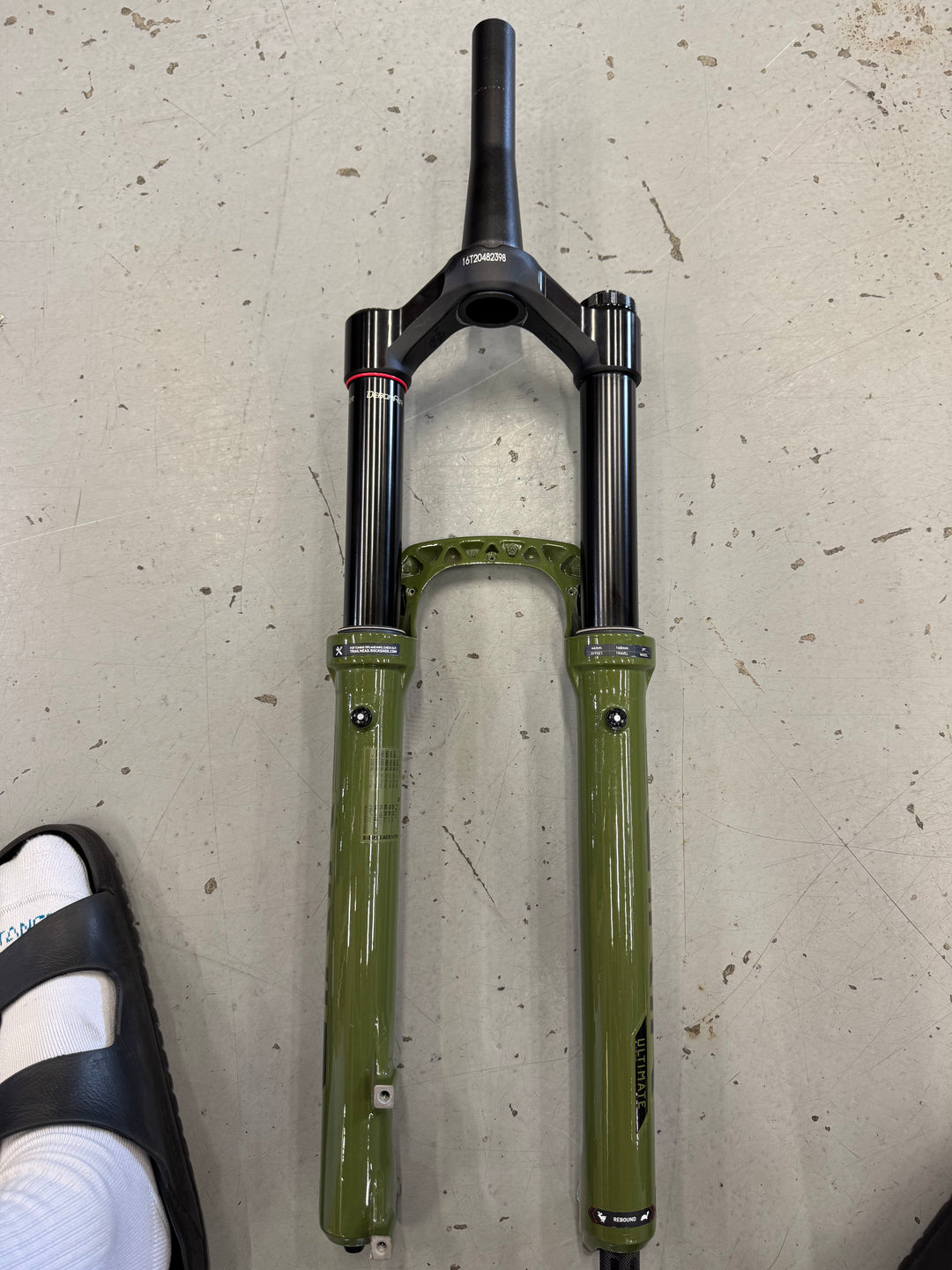 USED Lyrik Ultimate Heavy Meadow 29 140mm The Bicycle Station The Bicycle Station