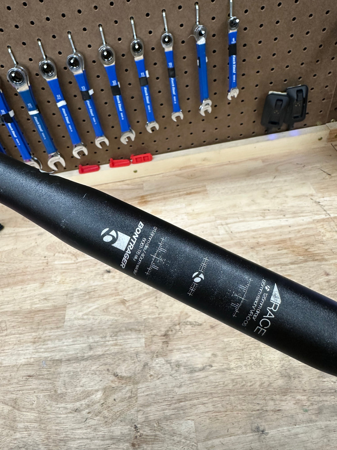 USED BONTRAGER RACE Alloy HANDLEBAR 40cm Bontrager The Bicycle Station