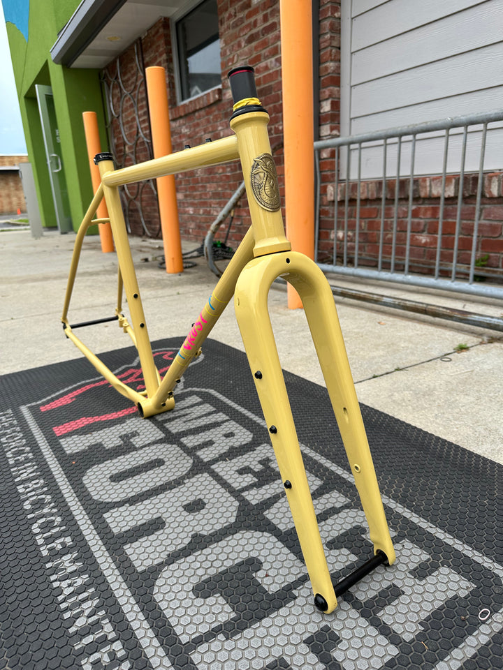 USED Crust Evasion Lite Frame ML The Bicycle Station The Bicycle Station