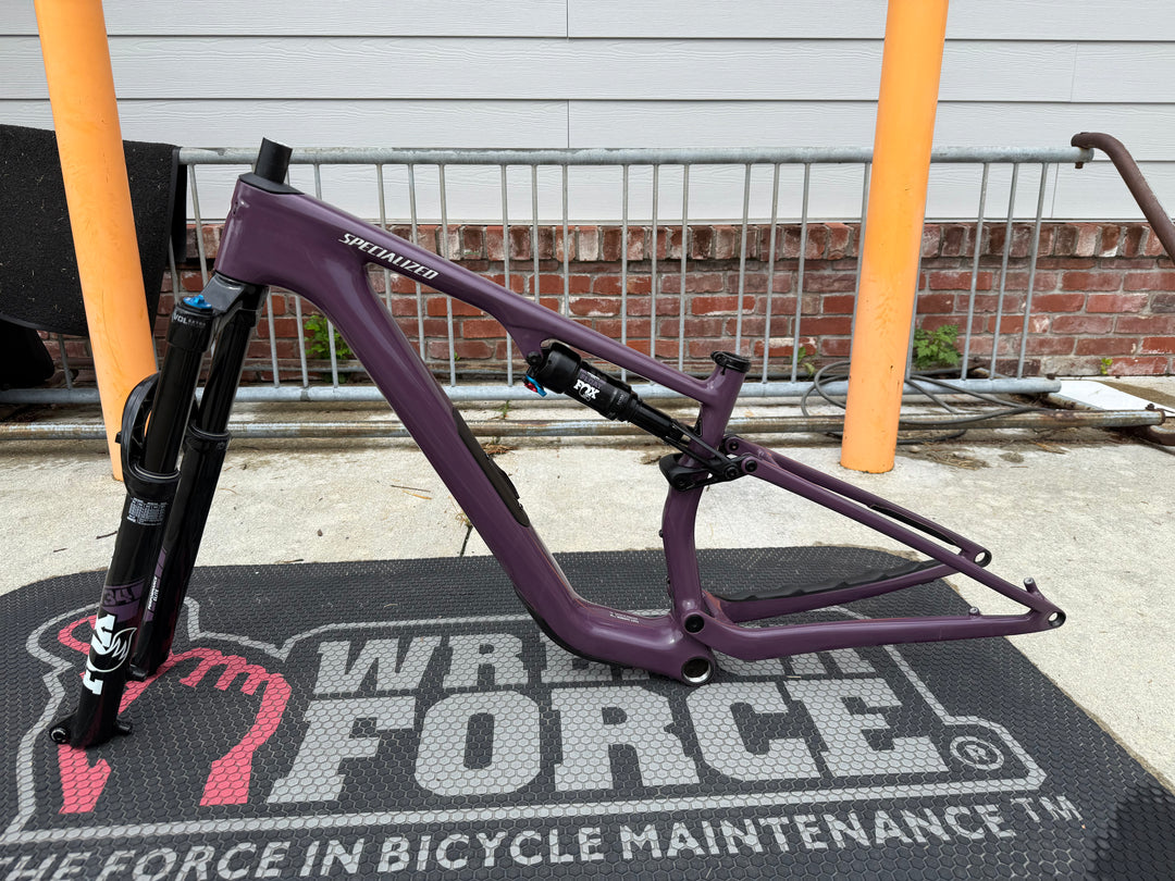 USED Specialized Epic 8 Frameset Gloss Cast Lilac / Dune White Small Specialized The Bicycle Station