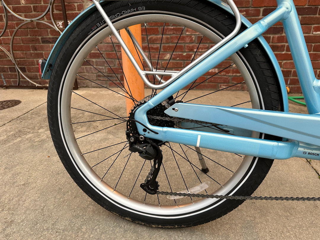 USED Trek Vale Small Blue The Bicycle Station The Bicycle Station