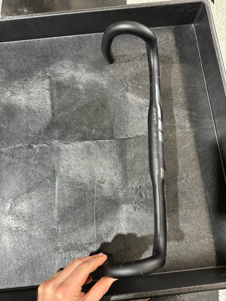 USED Zipp Aluminum 70 XPLR 44cm bar