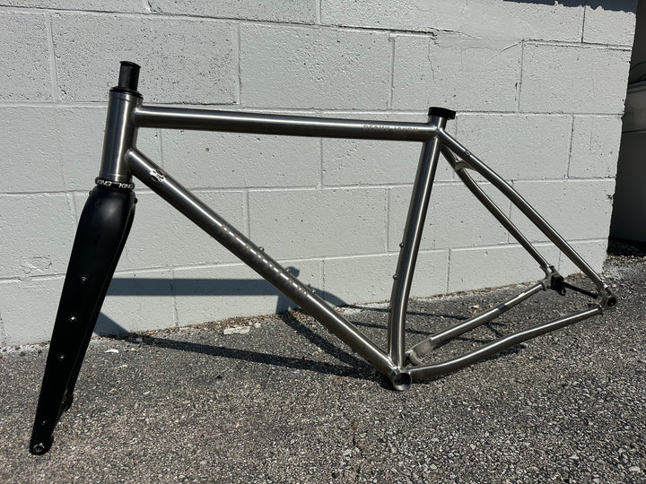 USED BEAR CLAW BEAUX JAXON FRAME 54CM