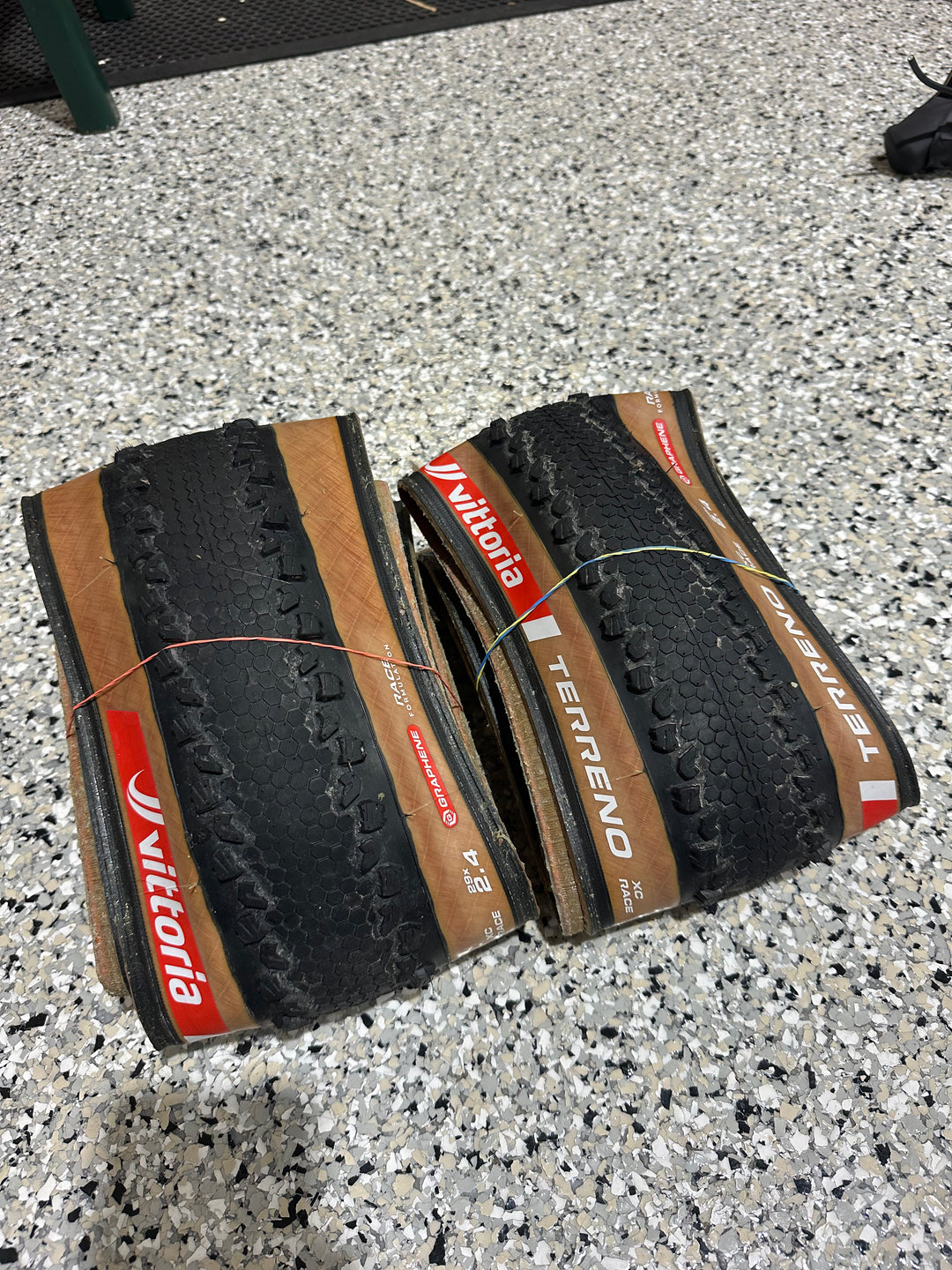 USED Vittoria Terreno XC Race Tan 29x2.4 - Set of 2
