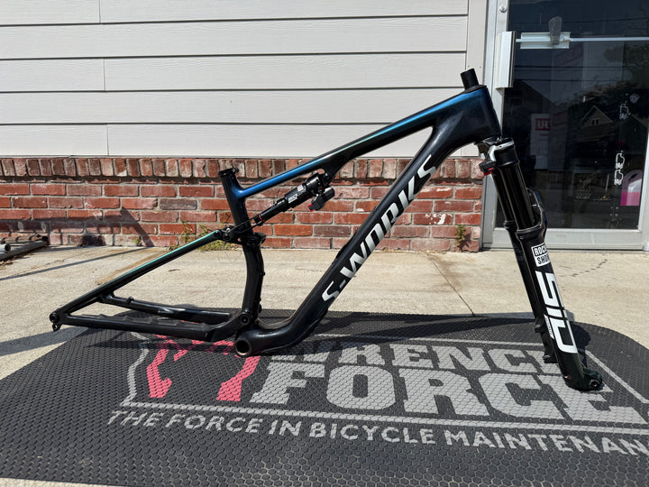 USED Specialized S-Works Epic 8 Frameset Flight Attendant Medium Blue / Green Specialized The Bicycle Station