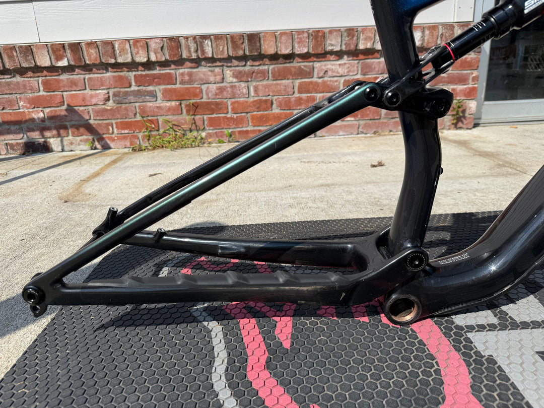 USED Specialized S-Works Epic 8 Frameset Flight Attendant Medium Blue / Green Specialized The Bicycle Station