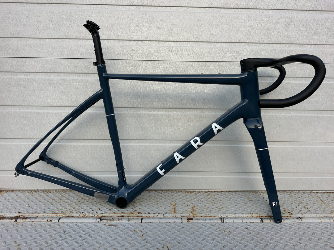 USED  FARA AR Frame Set Large Blue - Includes Full Integrated Bag set and 1 Piece 110 x 44cm Bar
