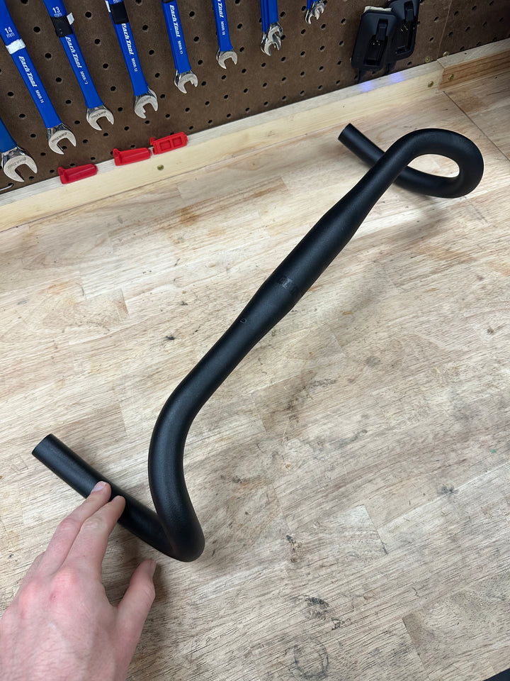USED Specialized Aluminum Handlebar Flared 44cm