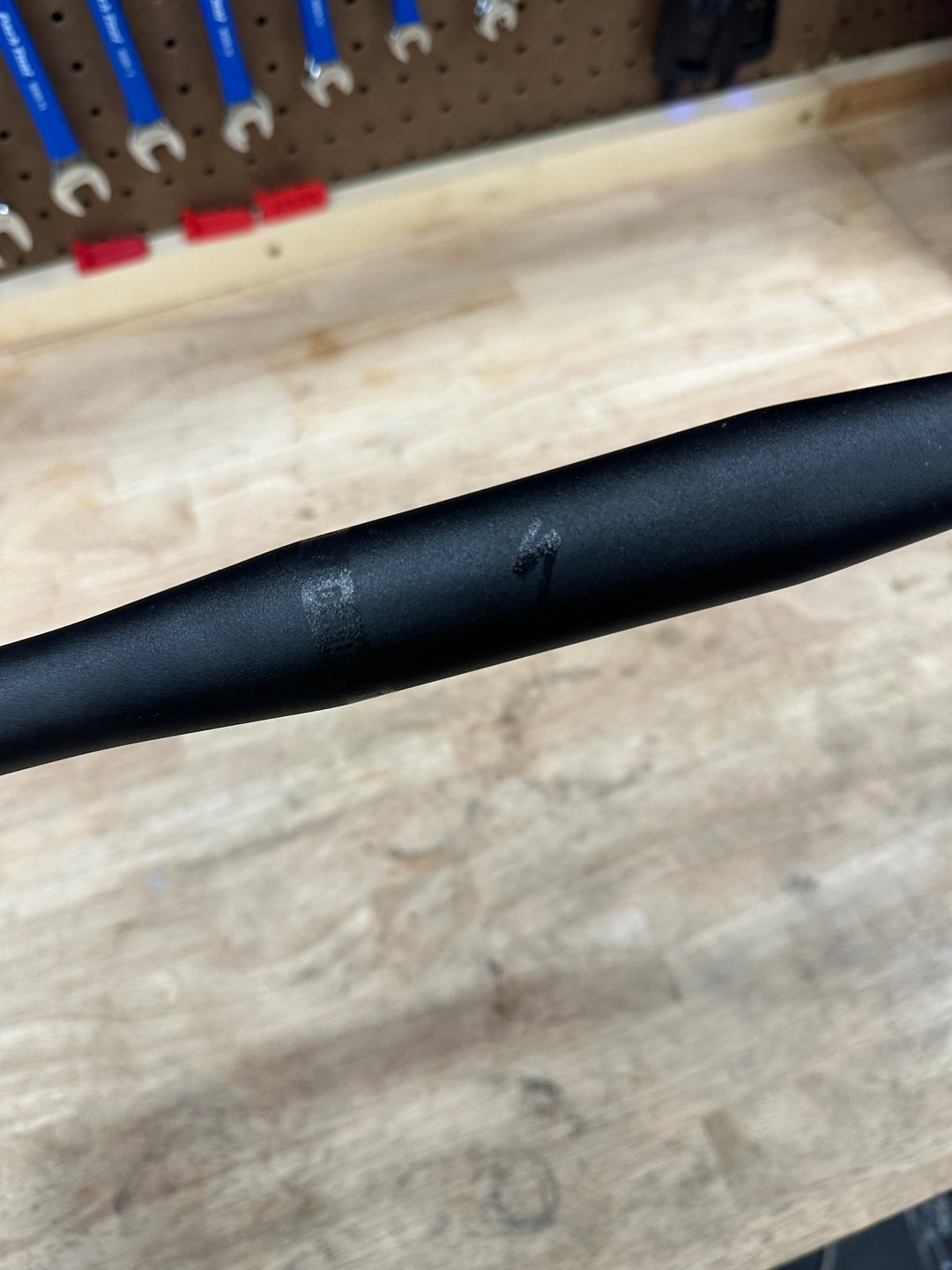 USED Specialized Aluminum Handlebar Flared 44cm