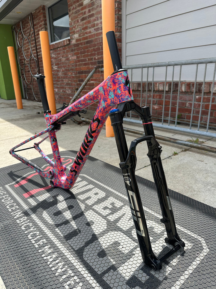 USED Specialized S-Works Epic World Cup Frameset Small Gloss Lagoon Blue / Purple Orchid / Blaze Impasto