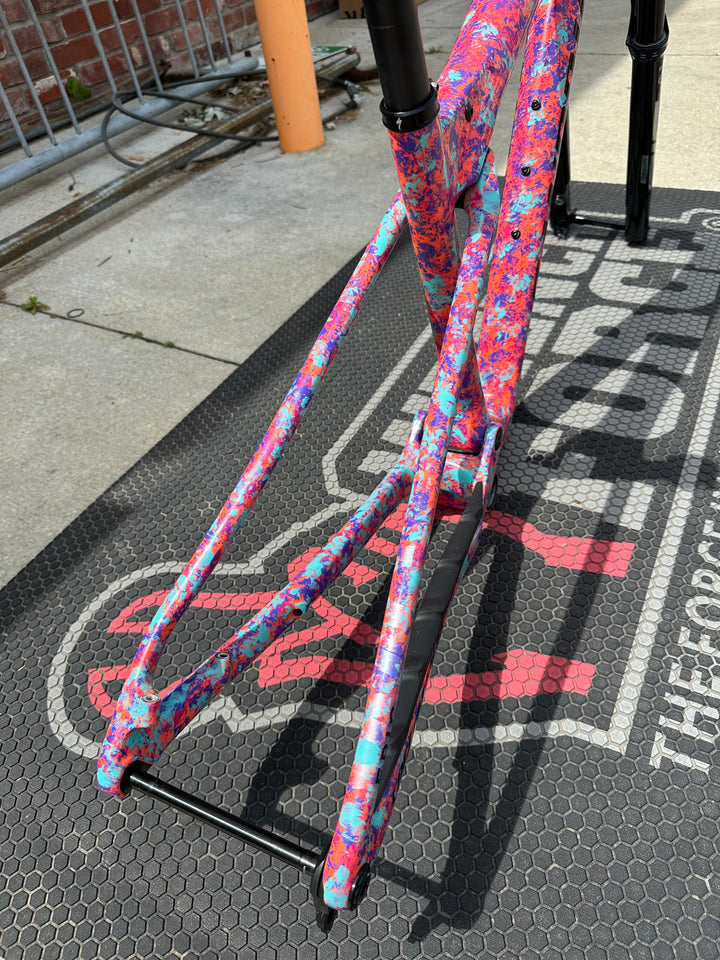 USED Specialized S-Works Epic World Cup Frameset Small Gloss Lagoon Blue / Purple Orchid / Blaze Impasto
