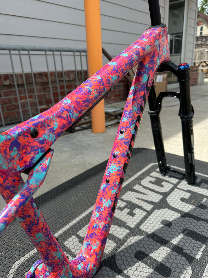 USED Specialized S-Works Epic World Cup Frameset Small Gloss Lagoon Blue / Purple Orchid / Blaze Impasto