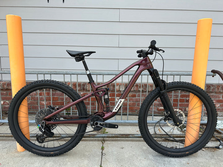 USED Trek Top Fuel 9.9 X0 AXS Gen 4 Axinite Flip Small