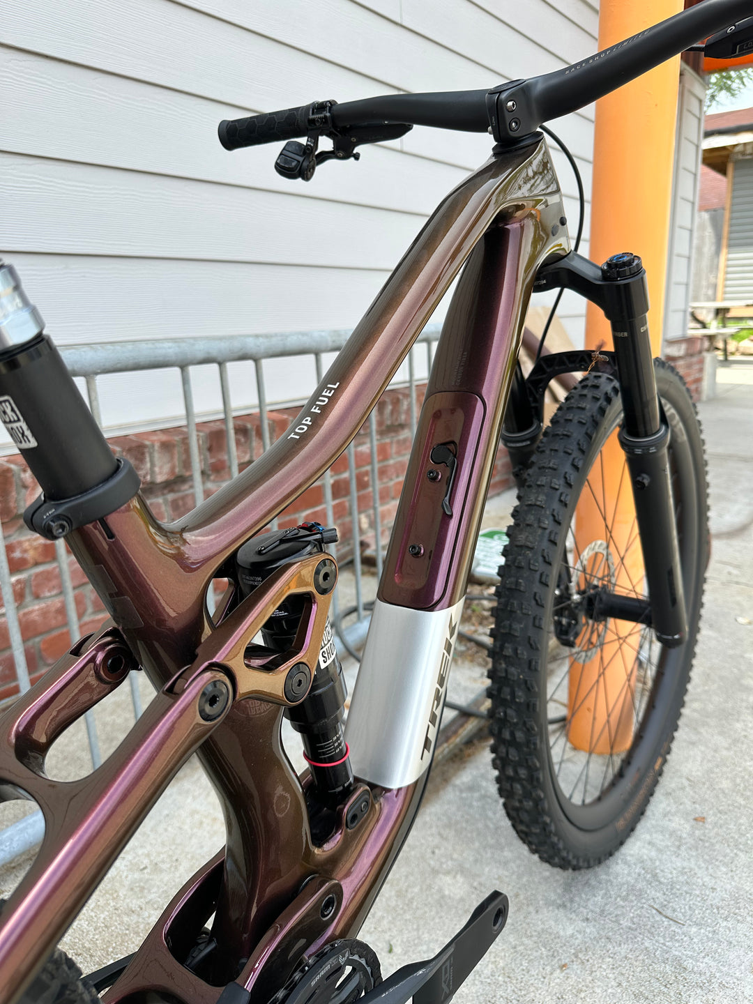 USED Trek Top Fuel 9.9 X0 AXS Gen 4 Axinite Flip Small