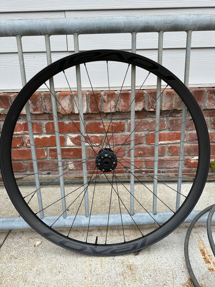 USED Roval Control DT 240 Boost 29 Wheelset