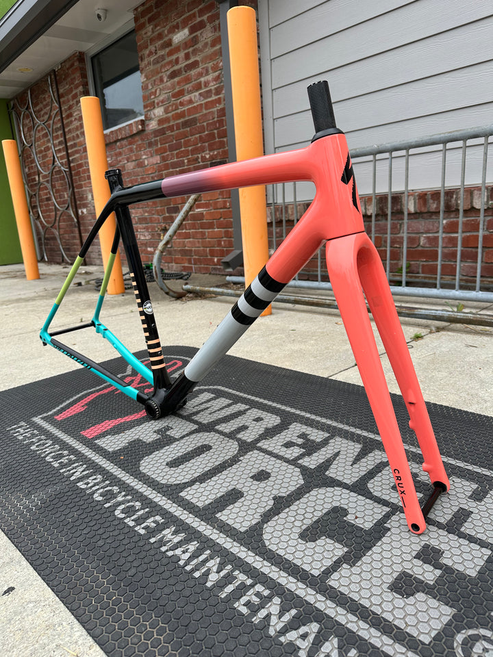 USED Crux Carbon 10R Frameset 54