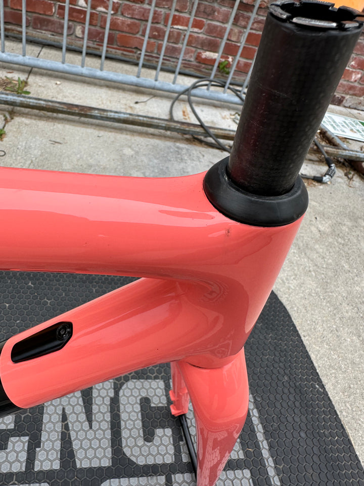 USED Crux Carbon 10R Frameset 54