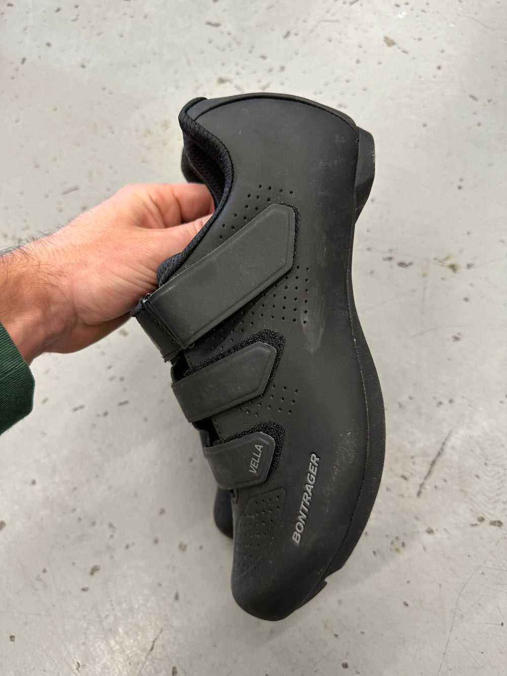 TAKE OFF Bontrager Vella Shoe 42 - New without box Bontrager The Bicycle Station
