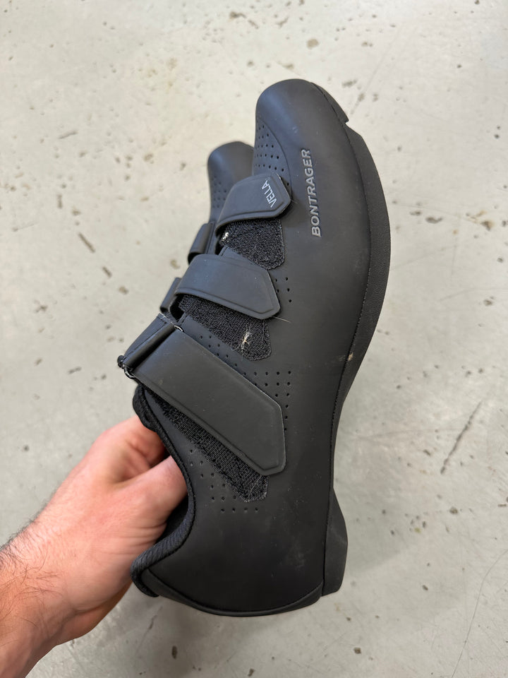 TAKE OFF Bontrager Vella Shoe 42 - New without box Bontrager The Bicycle Station
