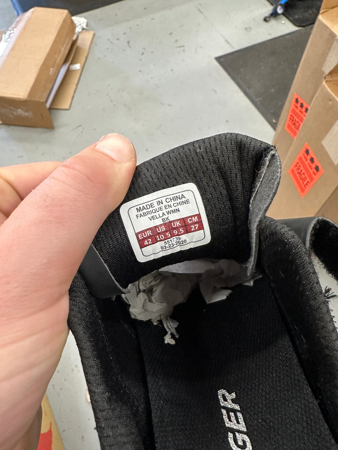 TAKE OFF Bontrager Vella Shoe 42 - New without box Bontrager The Bicycle Station