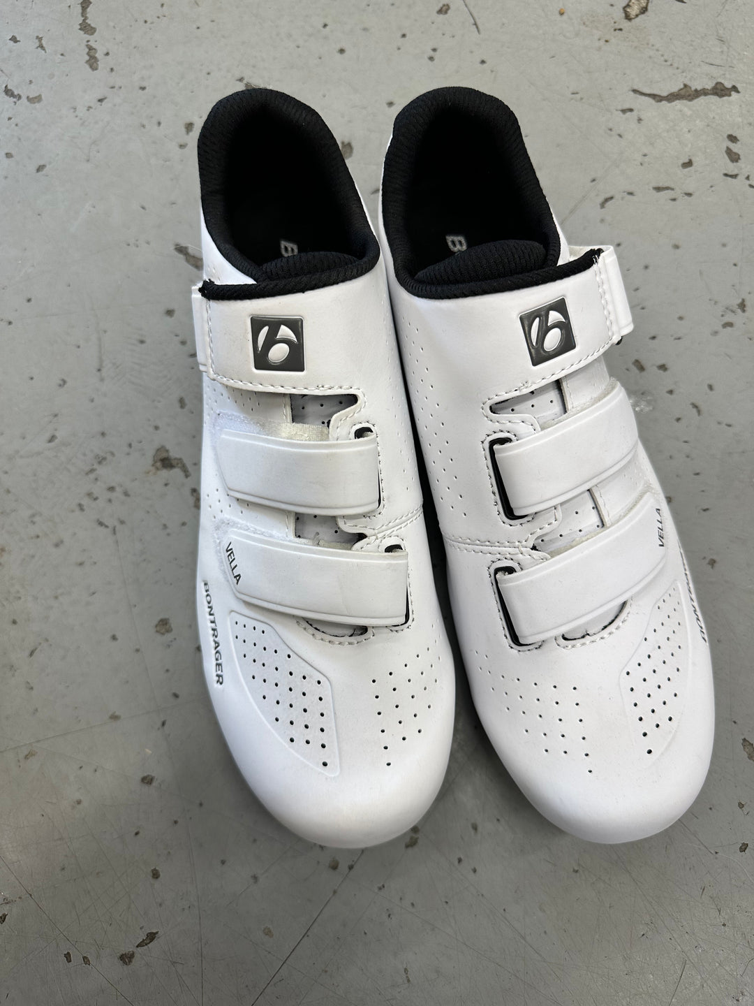 TAKE OFF Bontrager Vella Shoe White 43 - New without box Bontrager The Bicycle Station