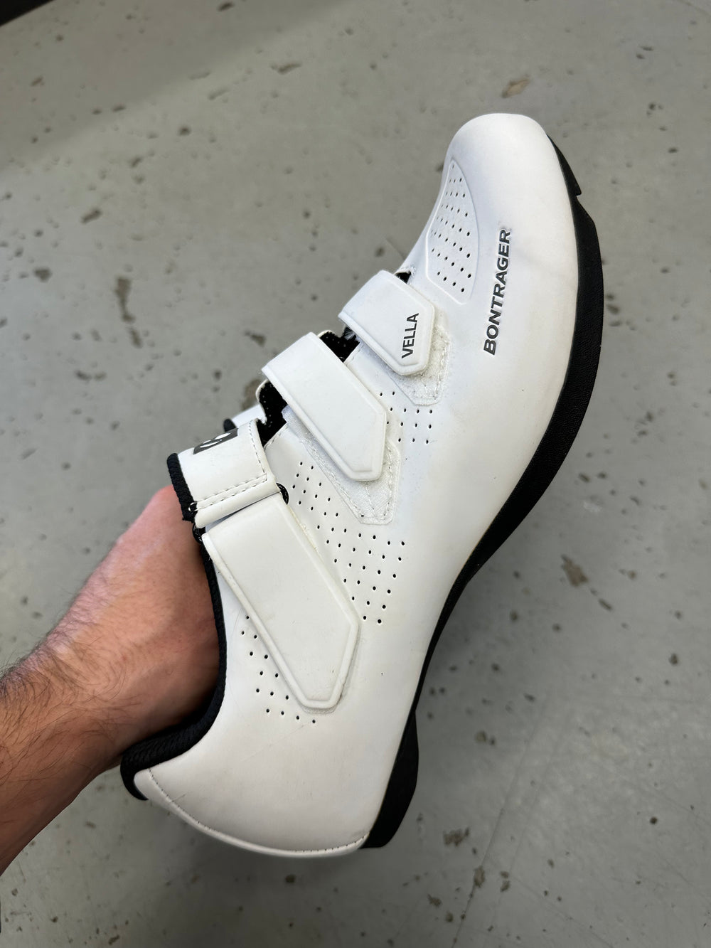 TAKE OFF Bontrager Vella Shoe White 43 - New without box Bontrager The Bicycle Station