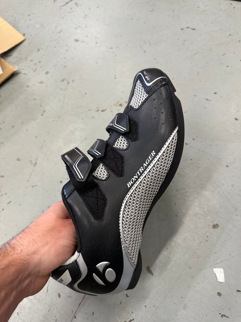 TAKE OFF Bontrager Solstice Shoe 43 - New, damaged box Bontrager The Bicycle Station