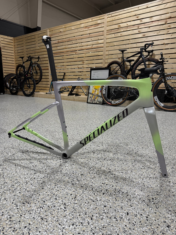 USED Specialized Crux 10R Frame Dolomite Metallic/Powder Lime/Nebula Metallic 58cm