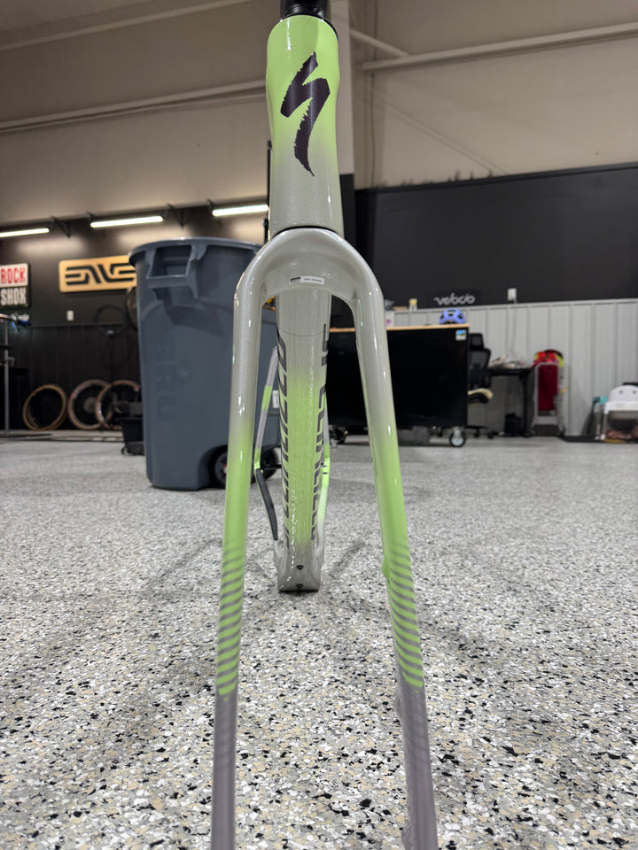 USED Specialized Crux 10R Frame Dolomite Metallic/Powder Lime/Nebula Metallic 58cm