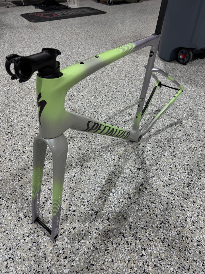 USED Specialized Crux 10R Frame Dolomite Metallic/Powder Lime/Nebula Metallic 58cm