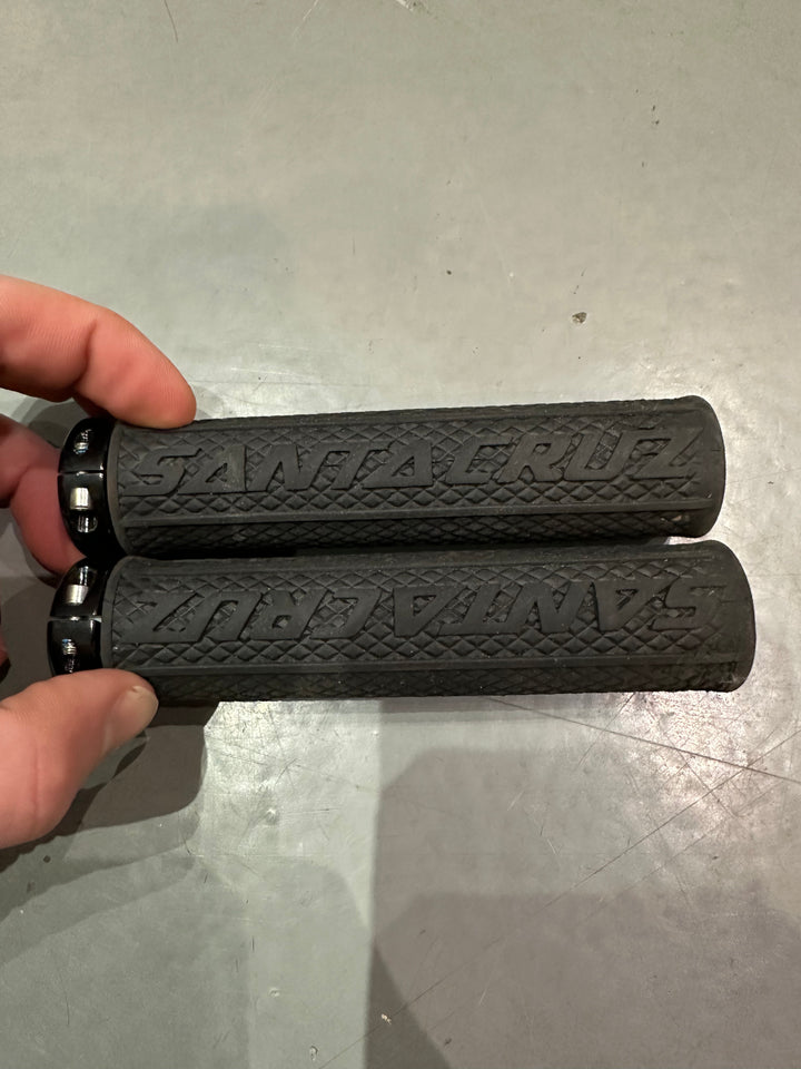 USED Santa Cruz Black Grip Lock On Santa Cruz The Bicycle Station
